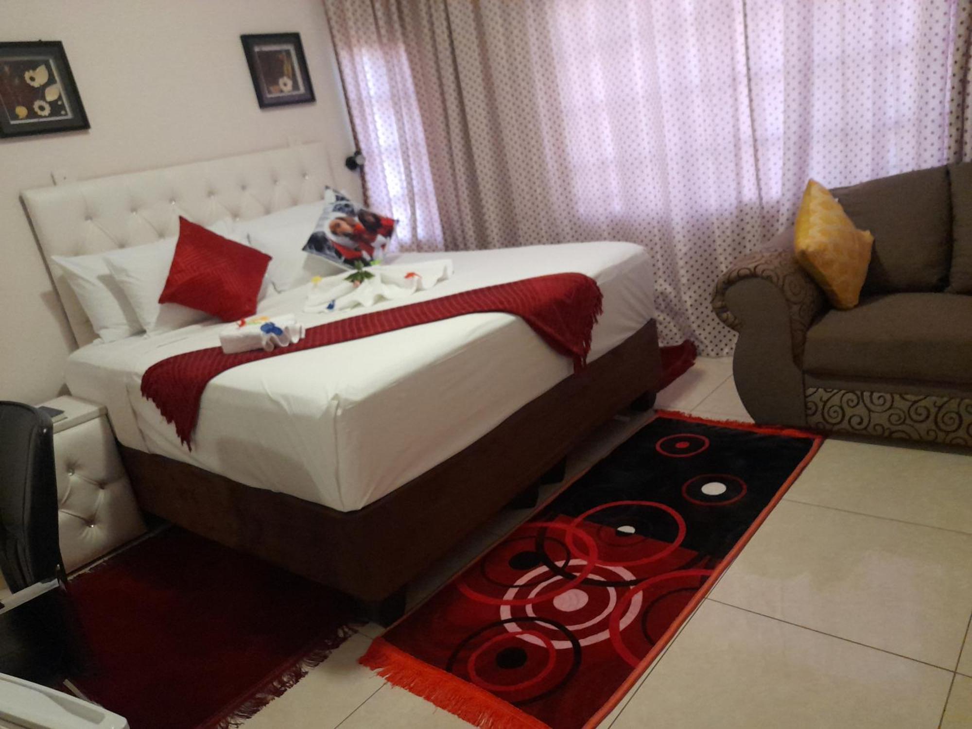 Serowe Rest & Digest B&B 외부 사진