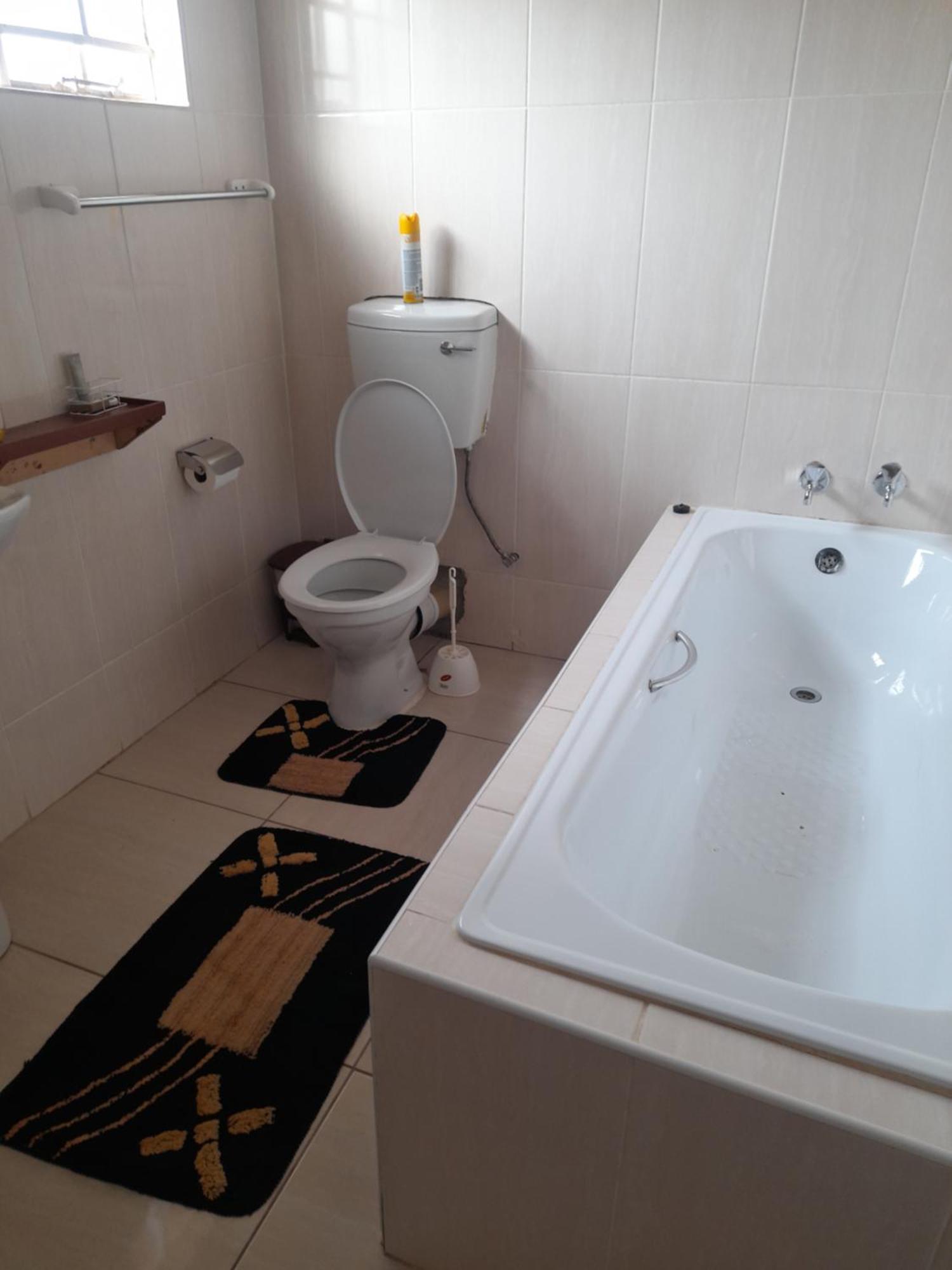 Serowe Rest & Digest B&B 외부 사진